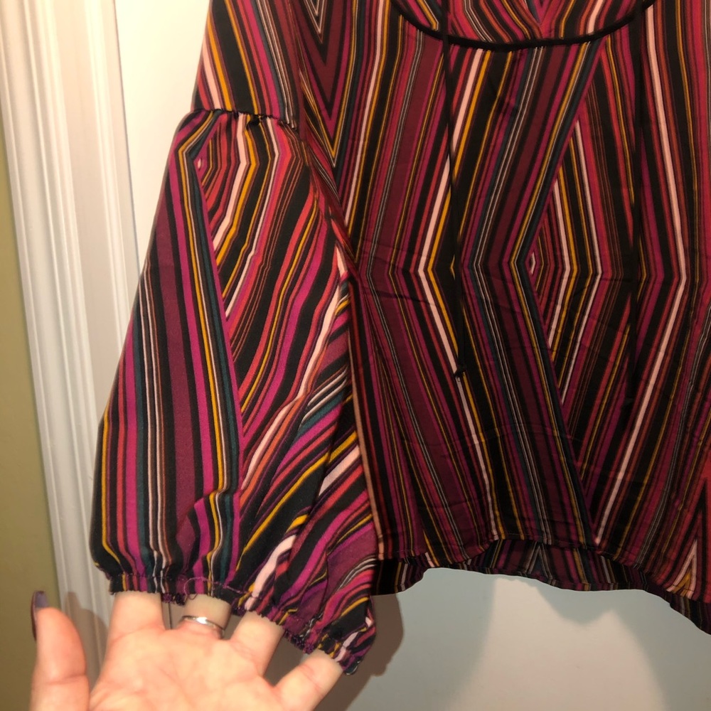Blouse - Picture 2 of 3